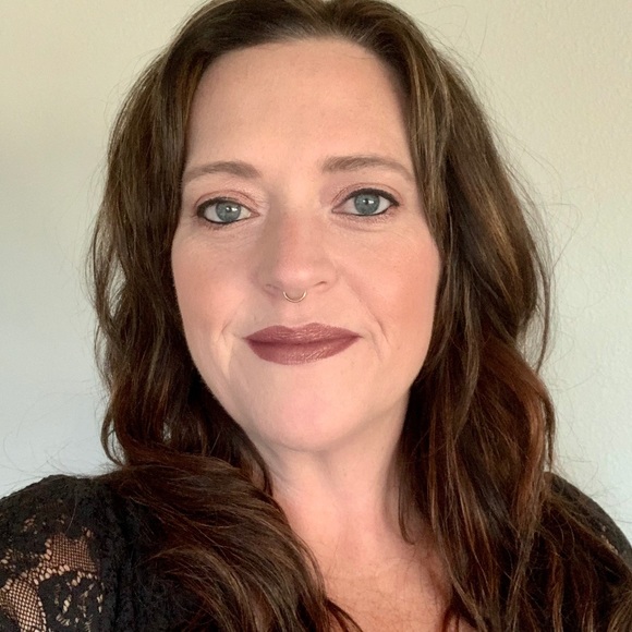 Meet your Posher, Jamie - Picture 2 of 3